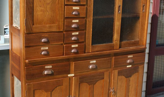 Solid oak kitchen hutch 6