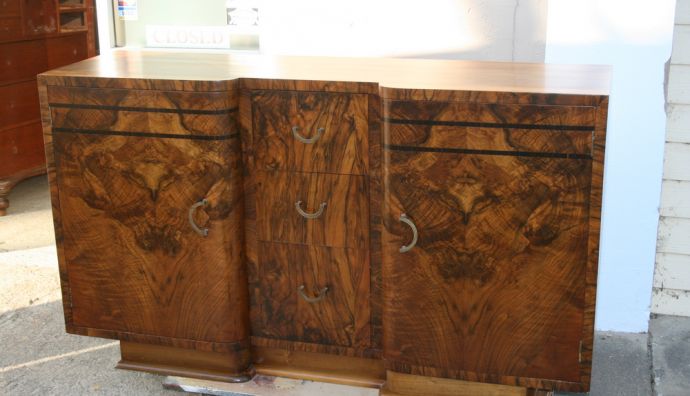 Wild Art Deco Buffet 1