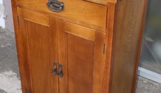 small country Cabinet 9