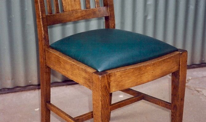 Solid oak dining Chair 32