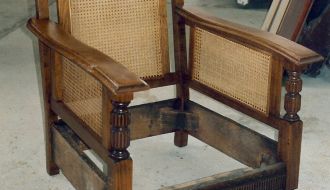 Carved Ash Lounge suite 30